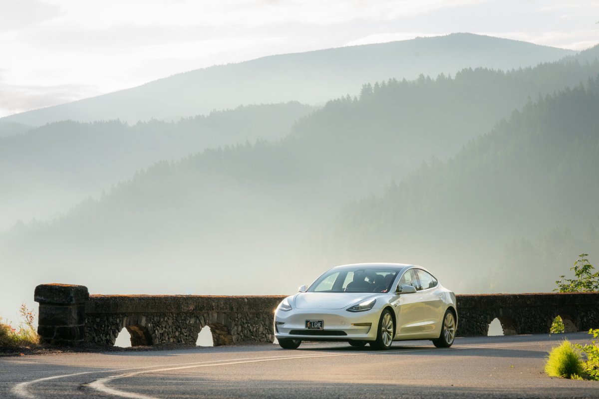 ev vehicle driving in Oregon